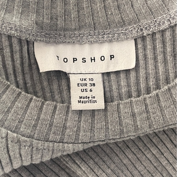 Topshop Gray Ribbed Cropped Tank in size 6 - Picture 4 of 4